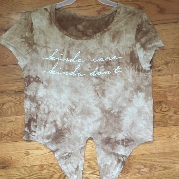 Loose and soft t shirt with knot in front - Picture 2 of 3